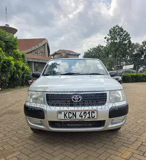 Toyota Succeed 2010 Silver