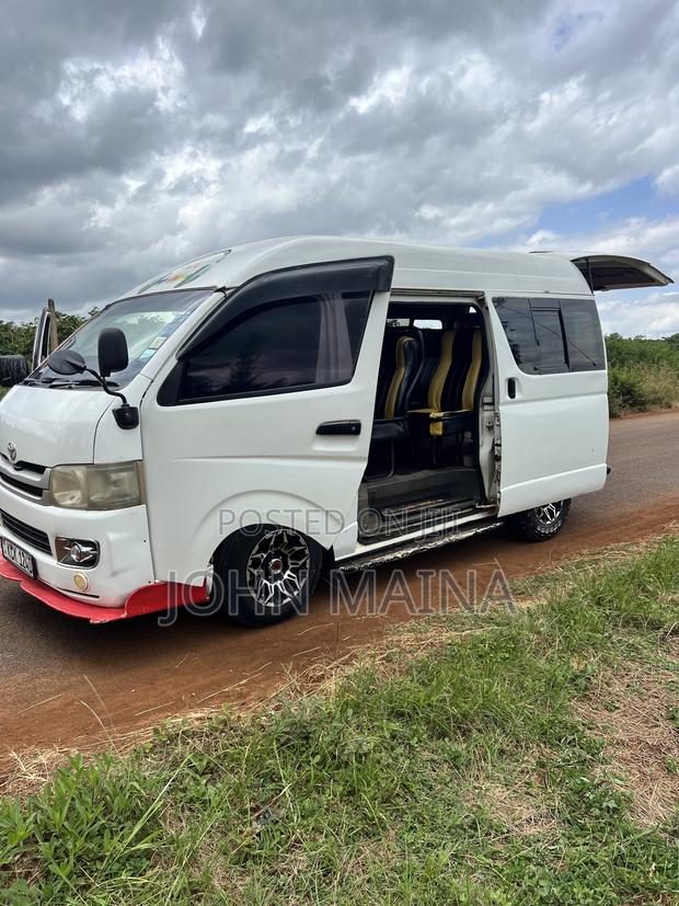 Toyota HiAce 2009 White - thumbnail 16