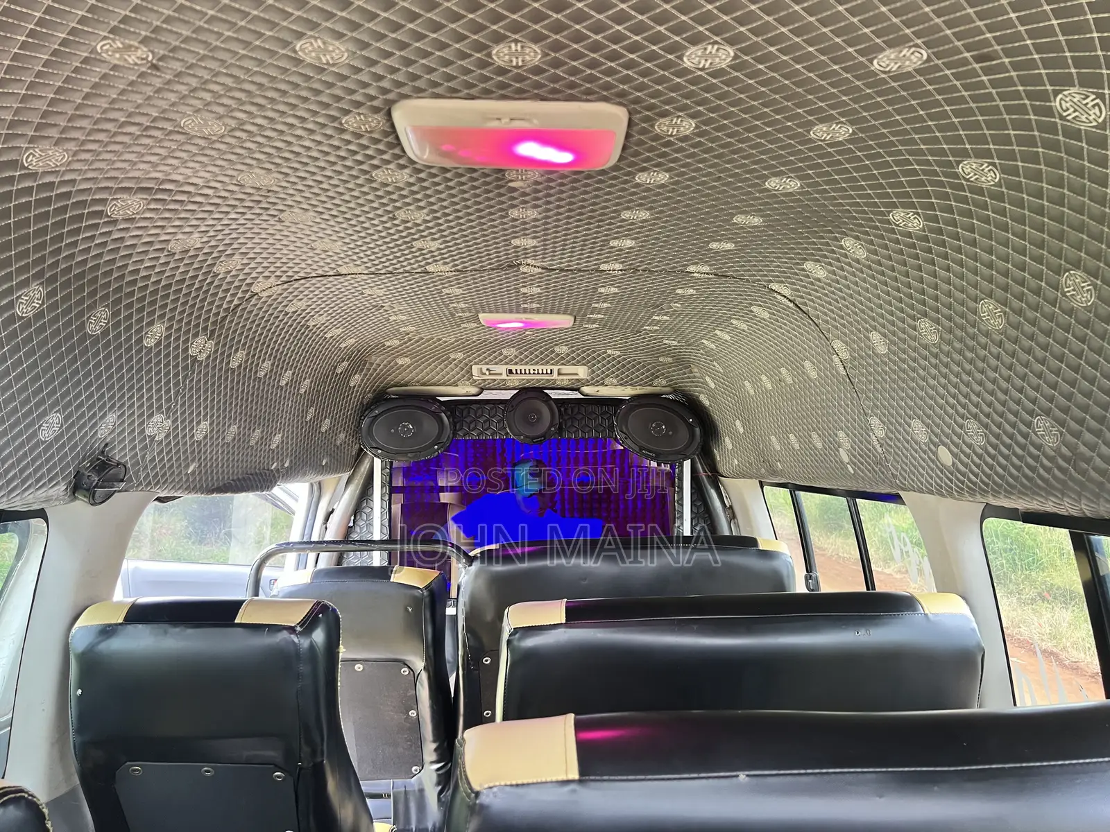 Toyota HiAce 2009 White