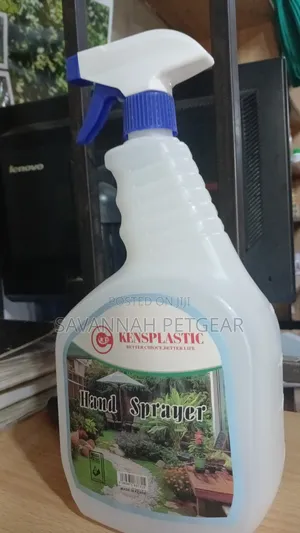 Kenplastic Branded 1-liter Hand Sprayer.