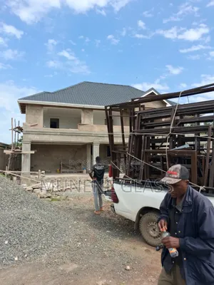 Aluminum Windows/Mahogany