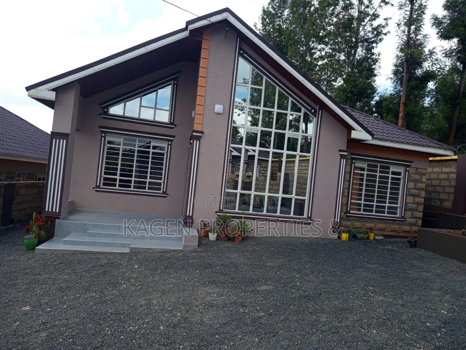 3bdrm Bungalow in Ngong CBD for sale