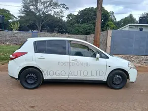 Nissan Tiida 2009 White
