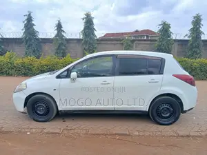 Nissan Tiida 2009 White