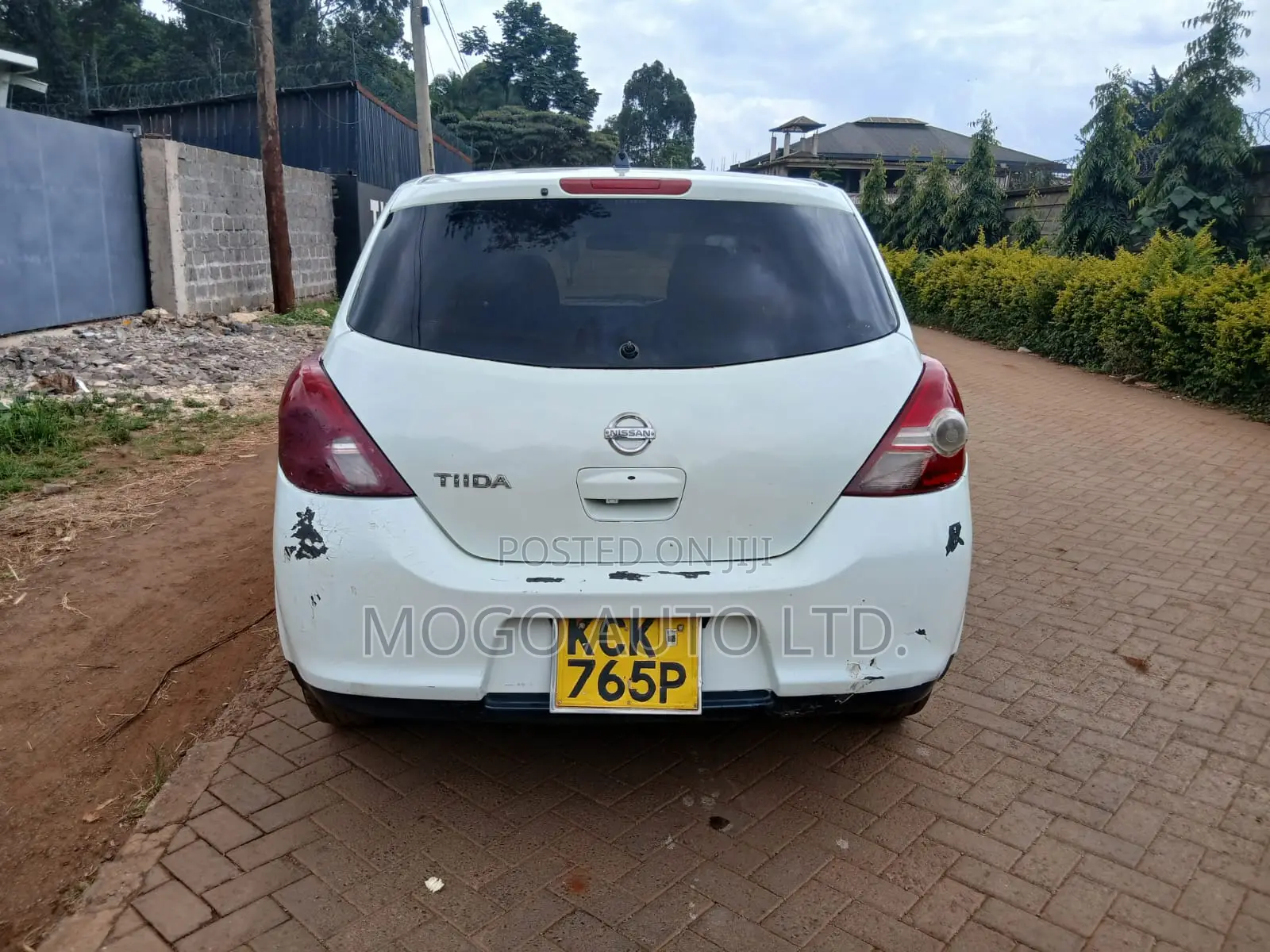 Nissan Tiida 2009 White