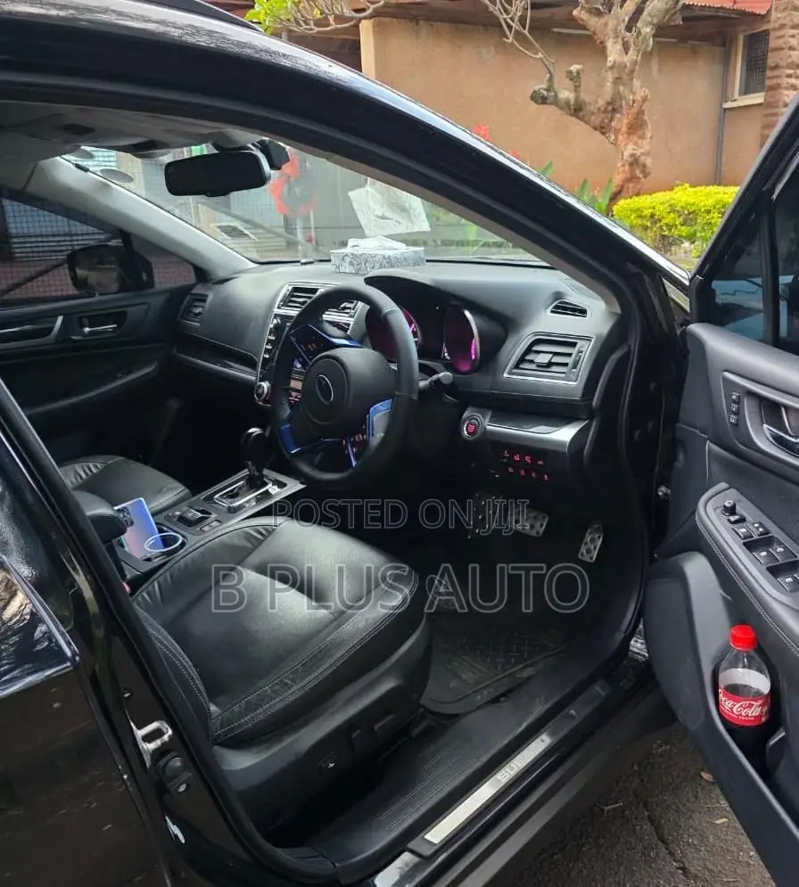 Subaru Outback 2018 Black