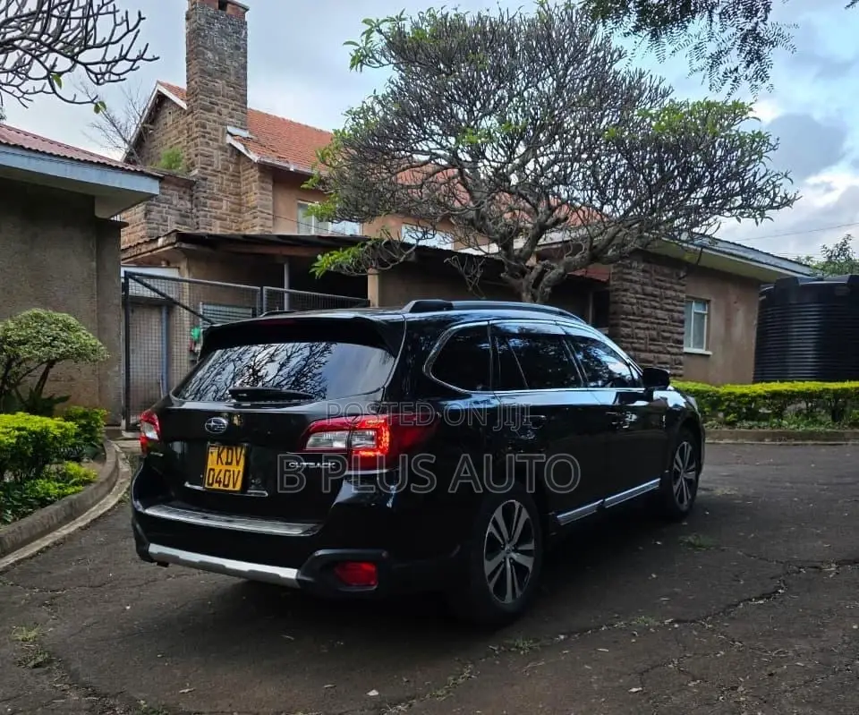 Subaru Outback 2018 Black