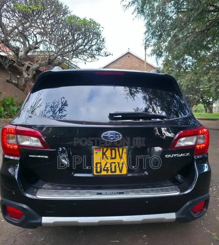 Subaru Outback 2018 Black