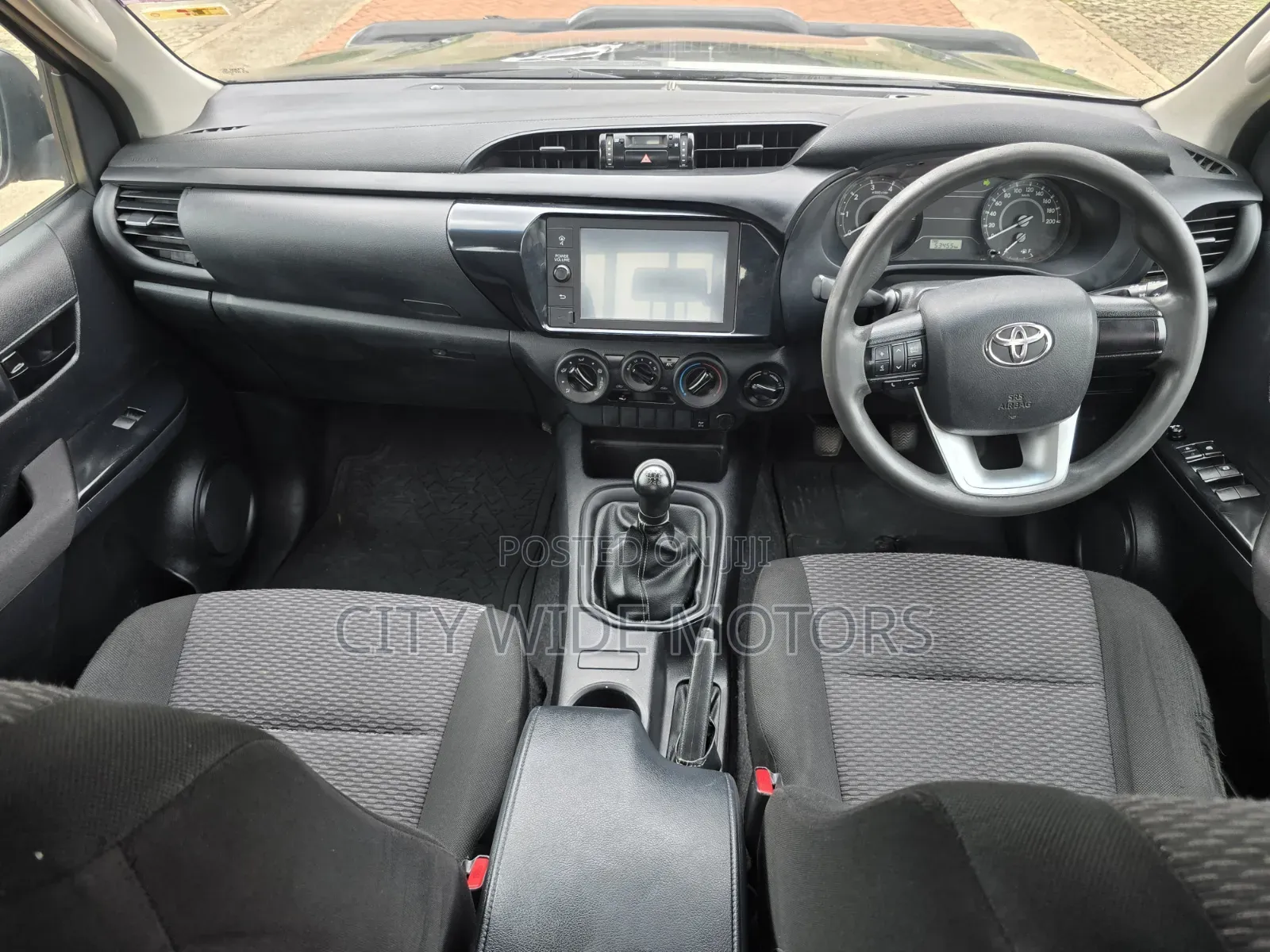 Toyota Hilux 2021 Gray