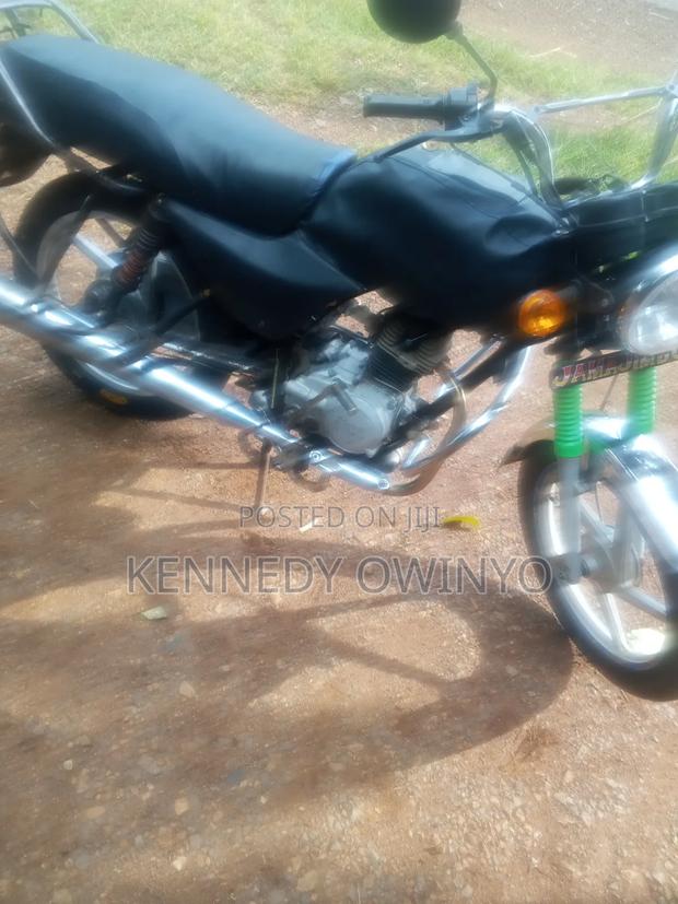 Bajaj Boxer 100 2018 Black - thumbnail 2