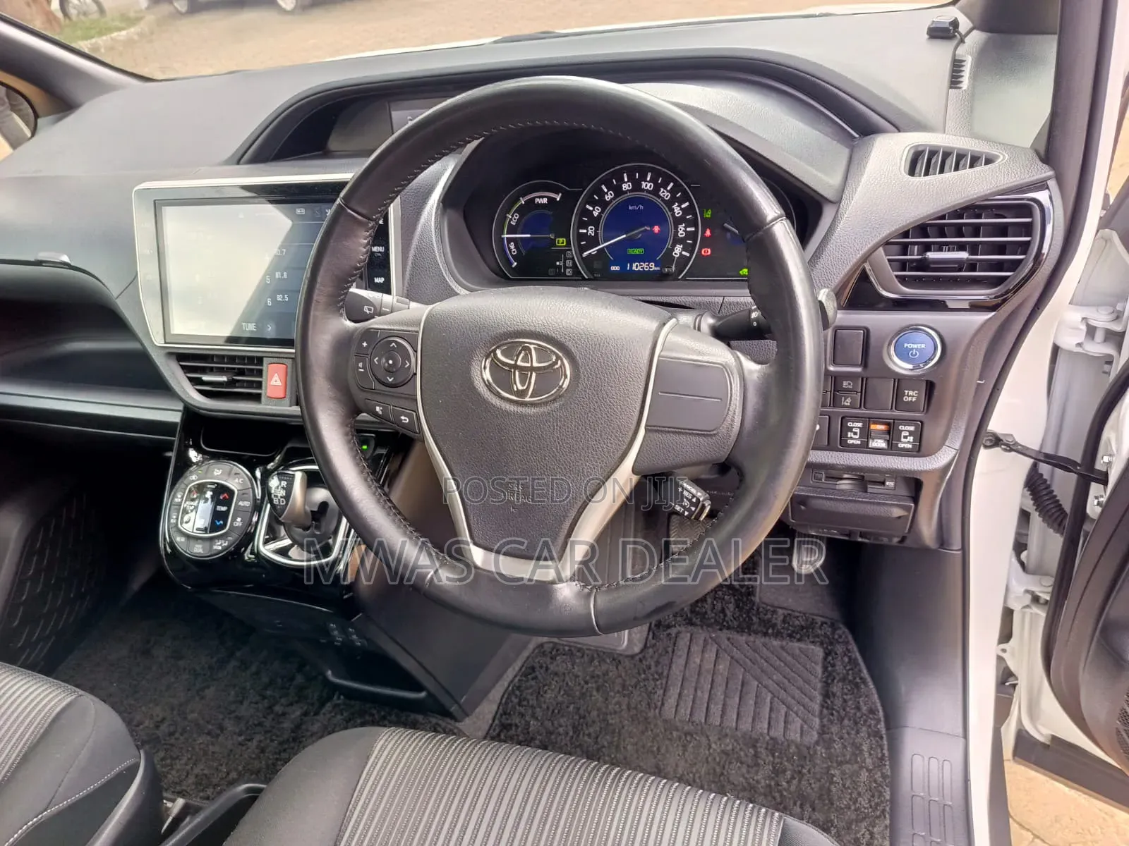 Toyota Voxy 2019 White