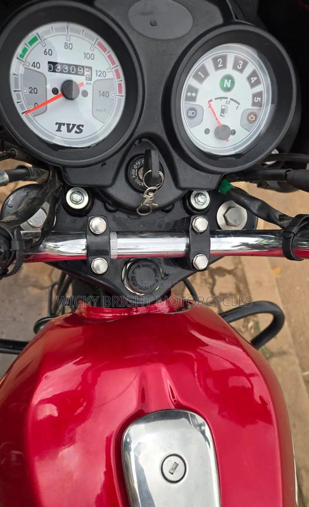 TVS HLX Plus ES 2025 Red - thumbnail 3