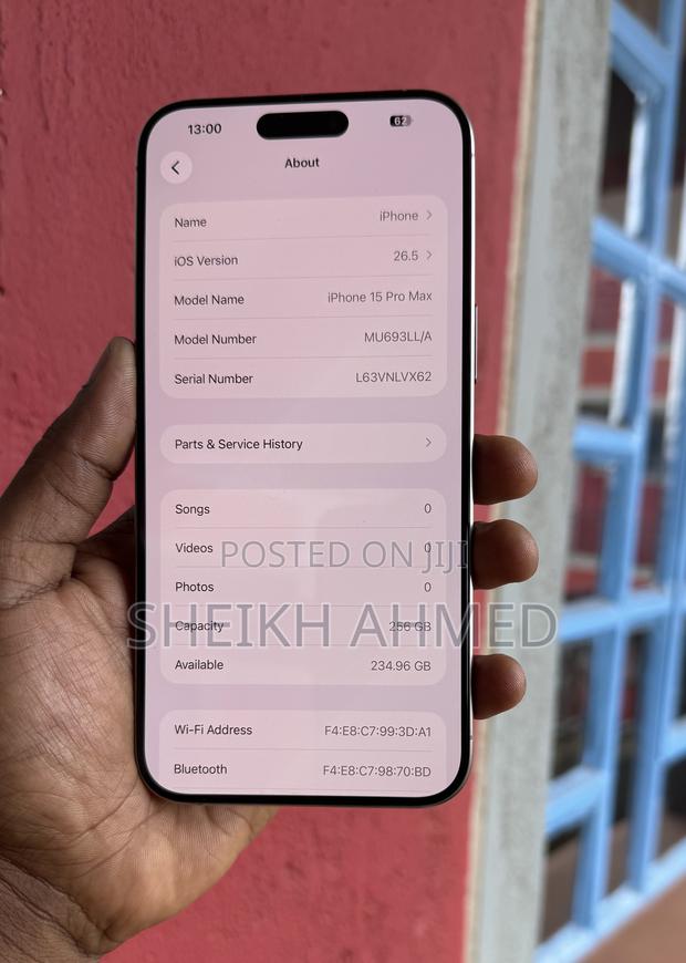 Apple iPhone 15 Pro Max 256 GB Gray - thumbnail 3
