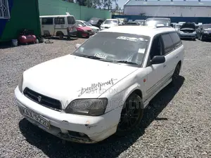 Subaru Legacy 2000 White