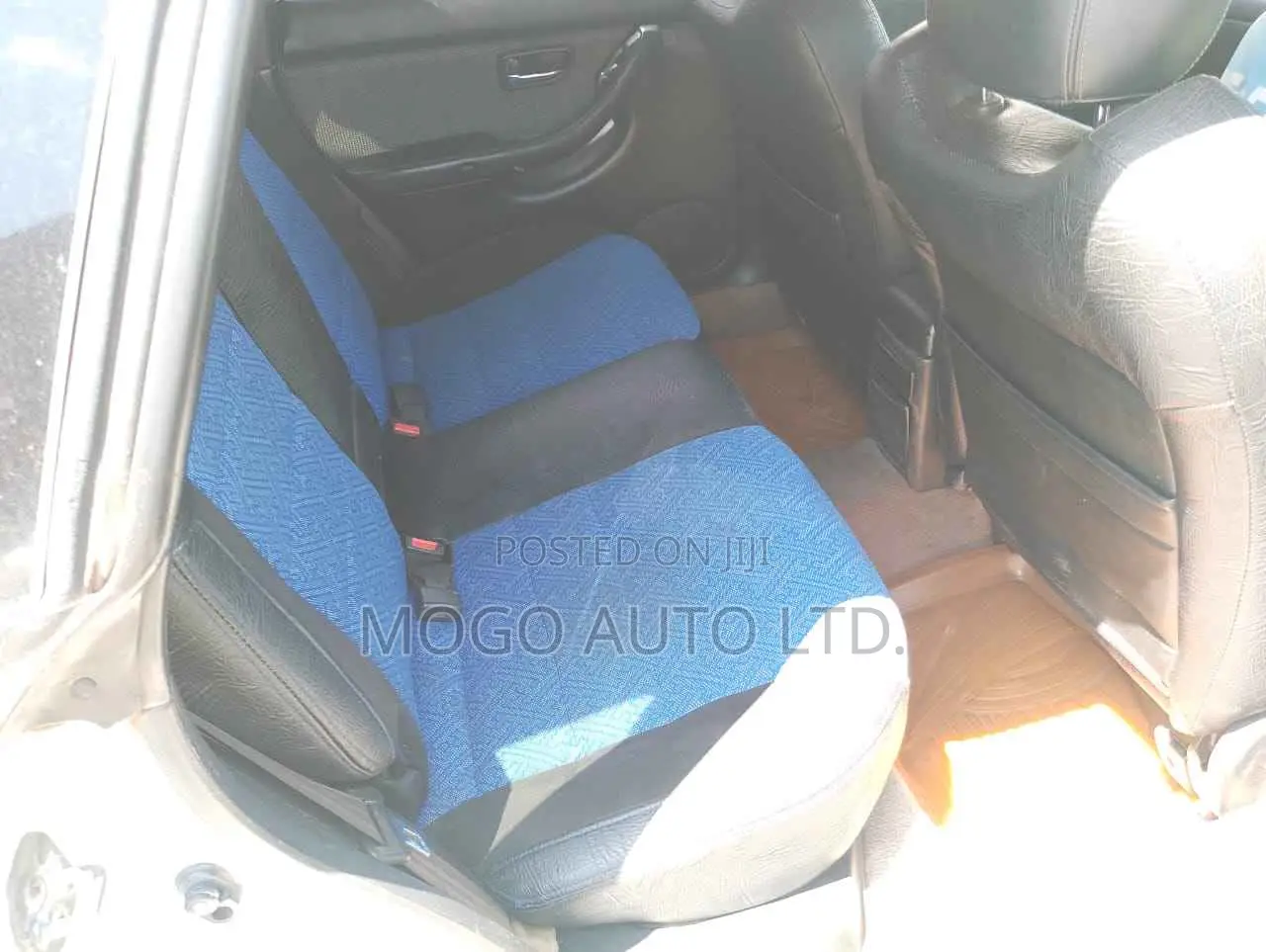 Subaru Legacy 2000 White
