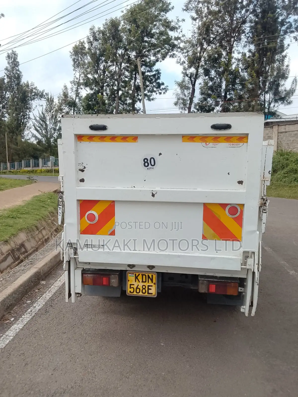 Toyota Dyna 2016 White