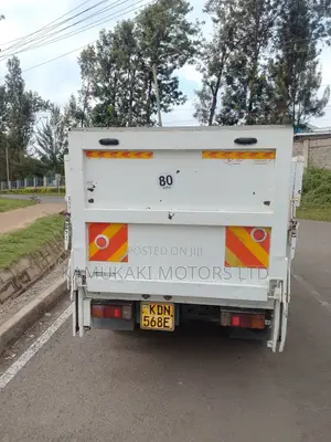 Toyota Dyna 2016 White