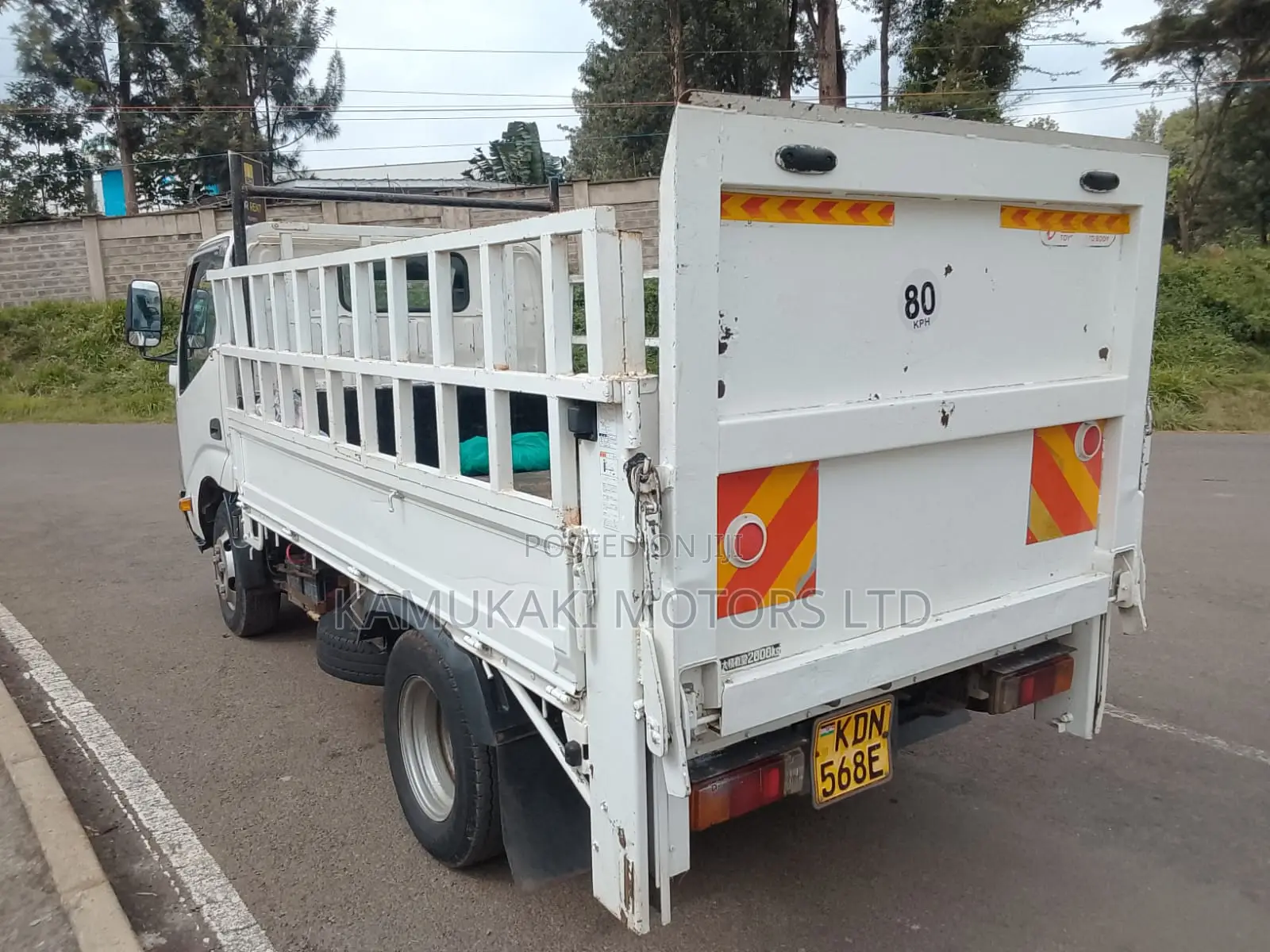 Toyota Dyna 2016 White
