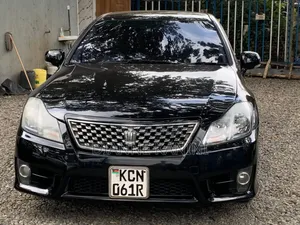 Toyota Crown 2010 Black