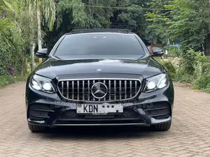 Mercedes-Benz E200 2016 Black