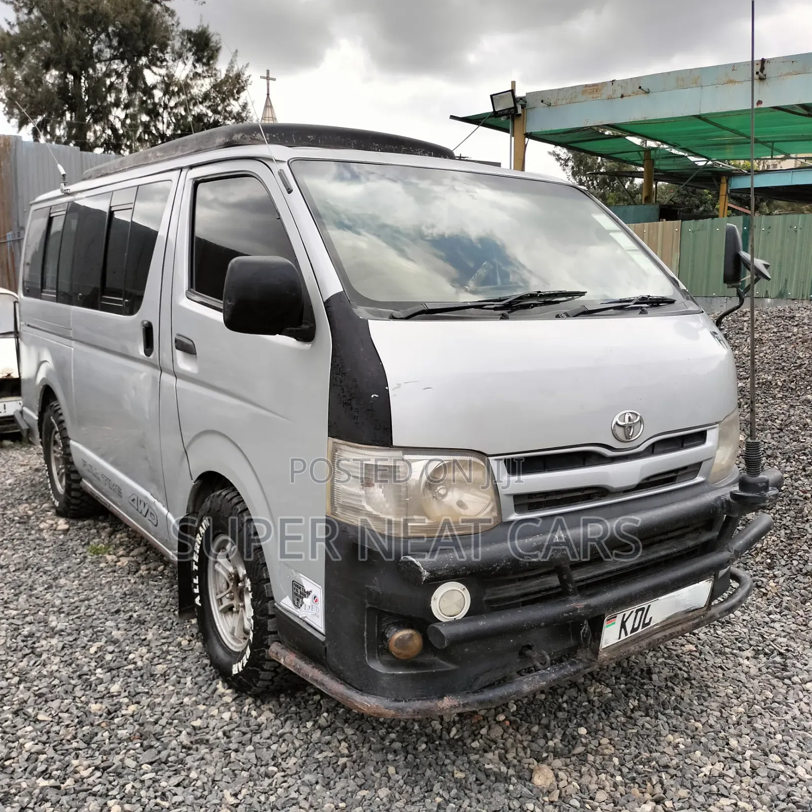 Toyota HiAce 2012 Silver