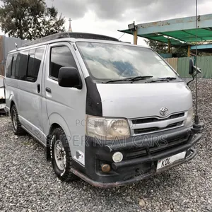 Toyota HiAce 2012 Silver