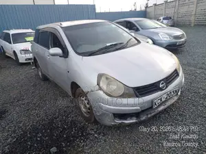 Nissan Advan 2009 Silver