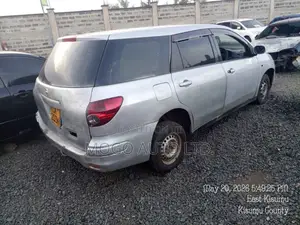 Nissan Advan 2009 Silver