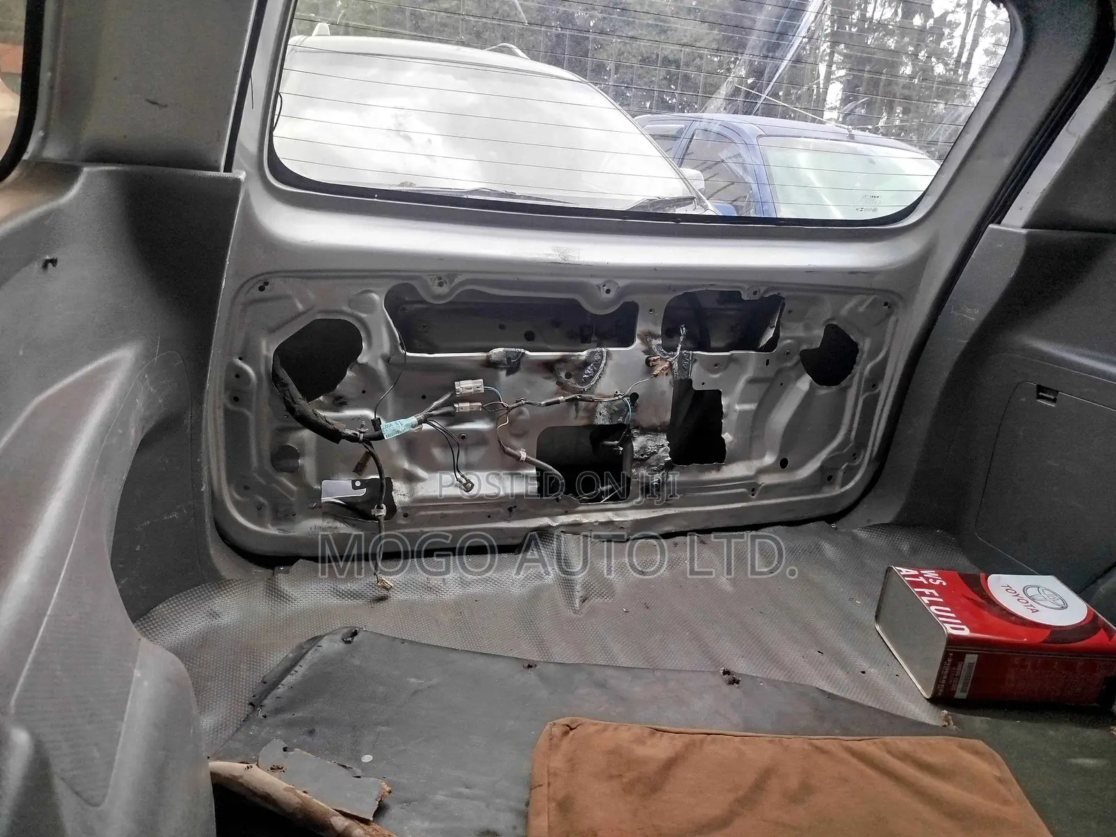 Nissan Advan 2009 Silver