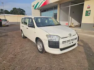 Toyota Succeed 2019 White