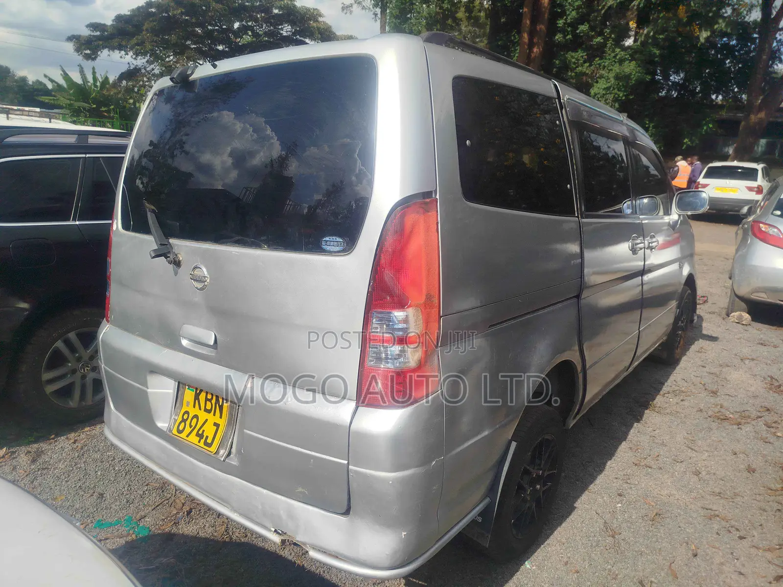 Nissan Serena 2003 Silver