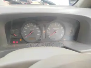 Nissan Serena 2003 Silver