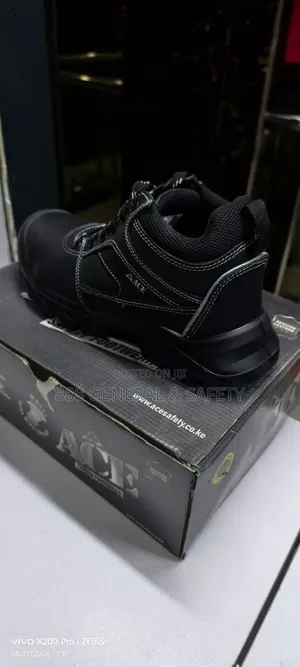 Safety Boots (Ace Wolverine) Safety Boots All Sizes
