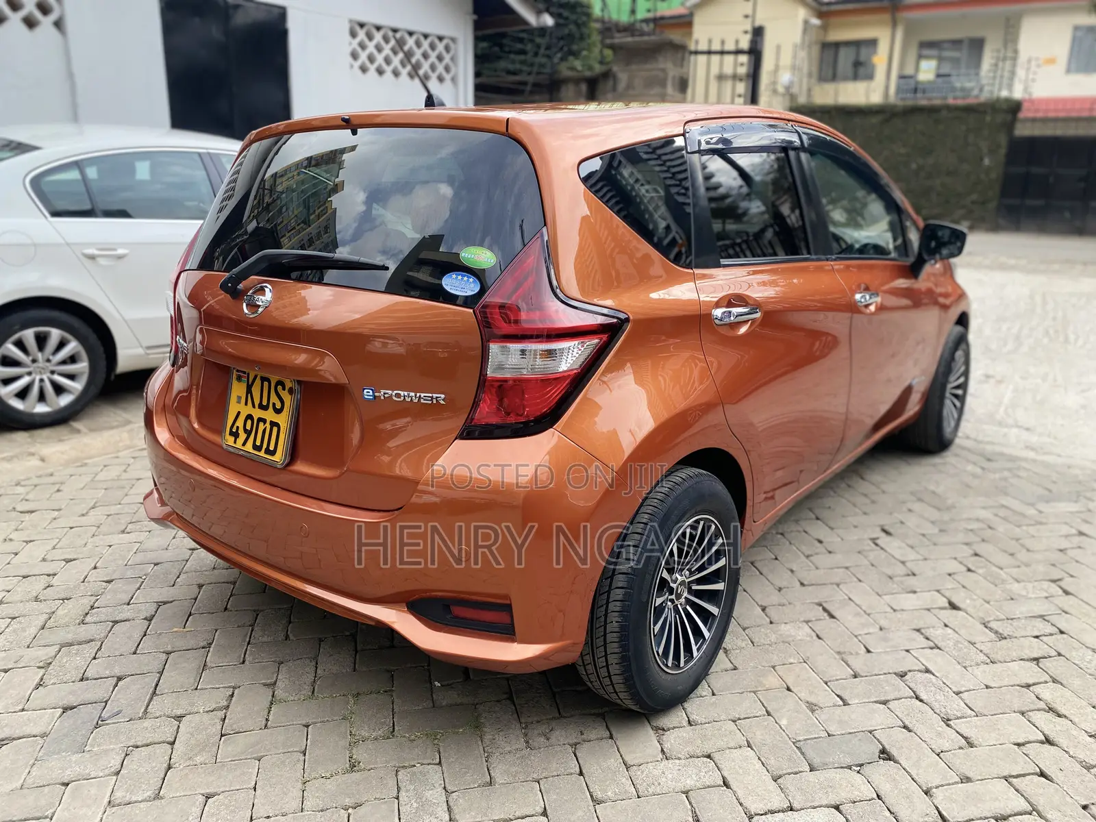 Nissan Note 2018 Orange