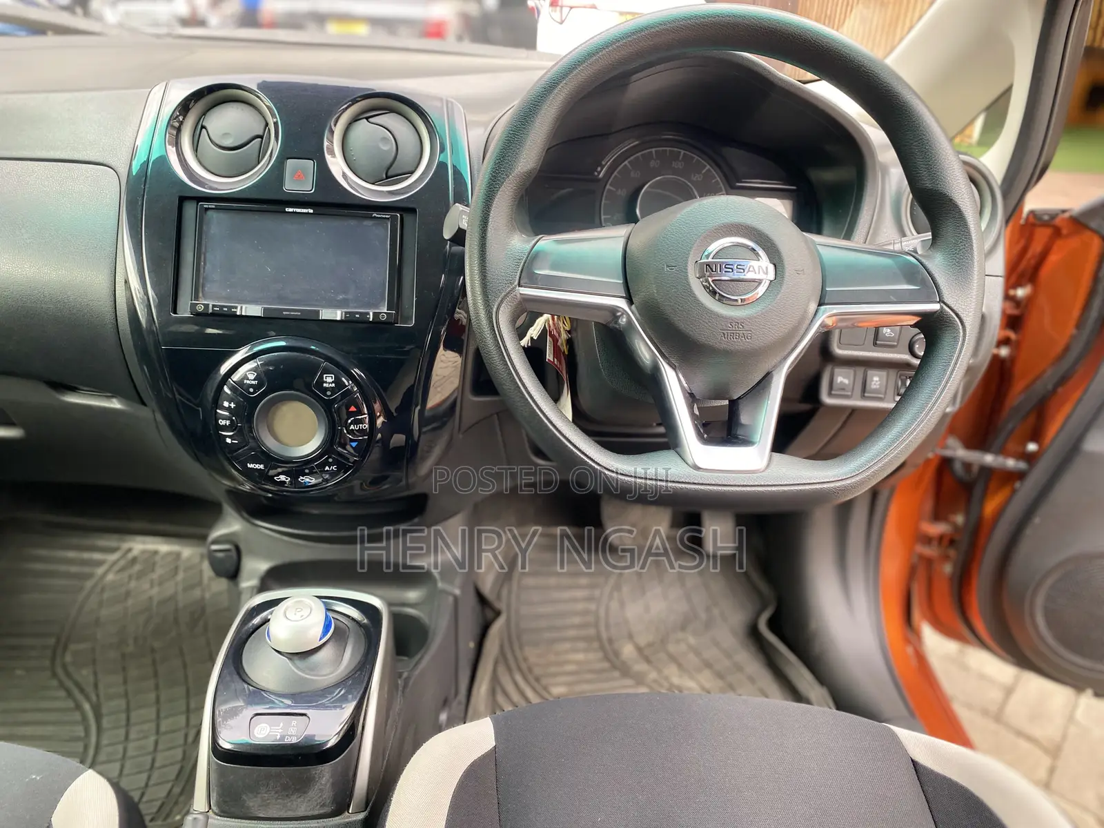 Nissan Note 2018 Orange