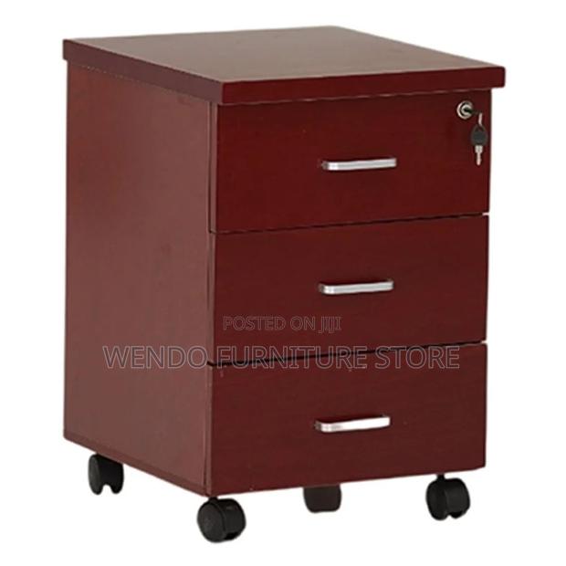 Office Desk; 1.8 Meters Mahogany Spacious Top Desk With L Shape - thumbnail 10