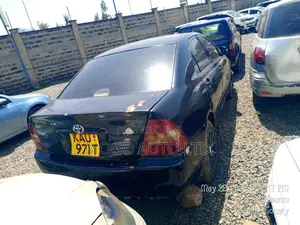 Toyota Corolla 2002 Black