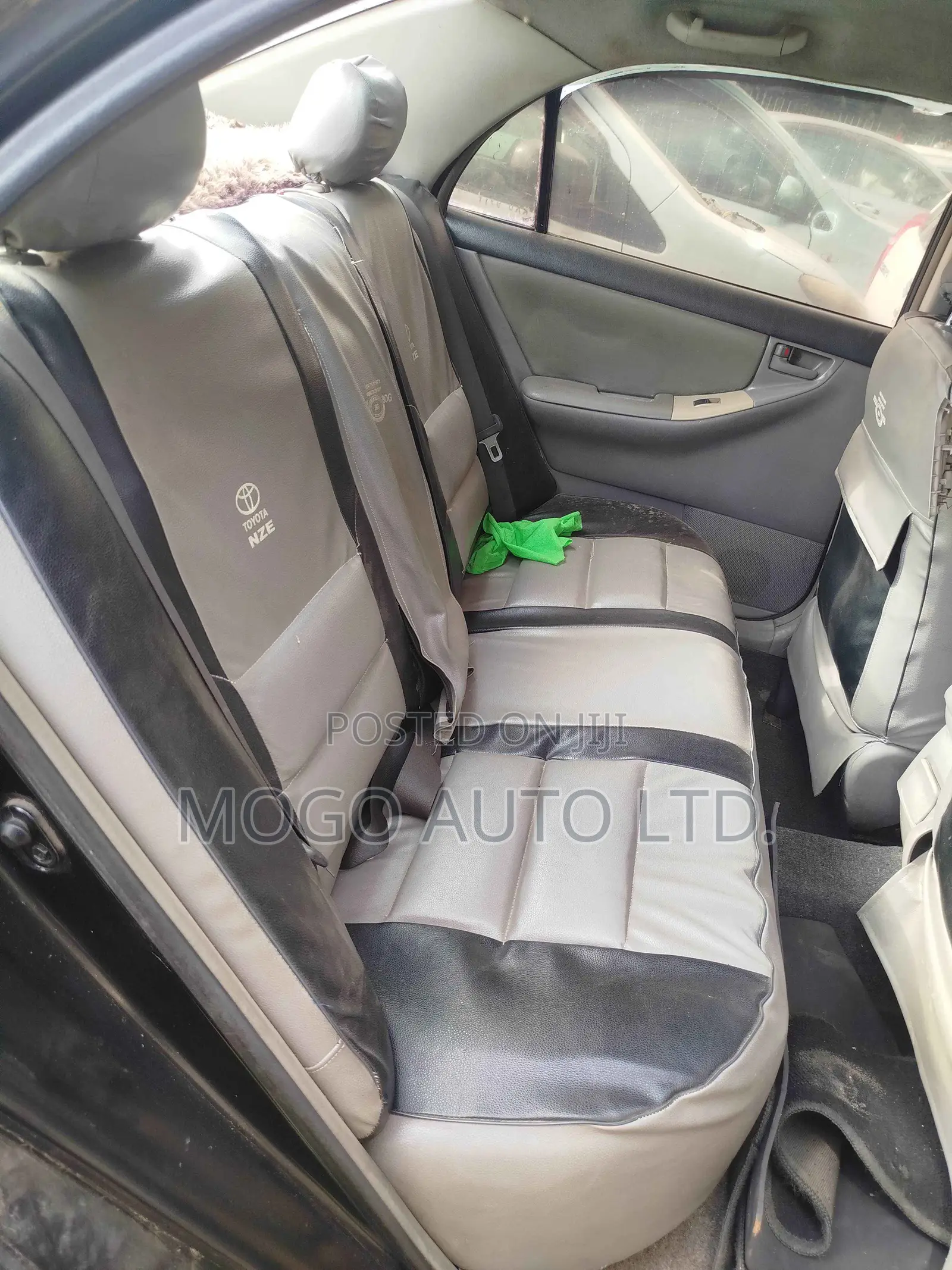 Toyota Corolla 2002 Black
