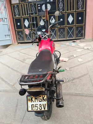 Bajaj Boxer 2024 Red