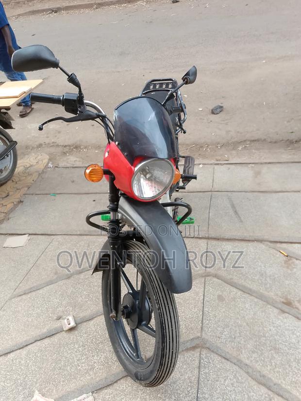 Bajaj Boxer 2024 Red - thumbnail 2