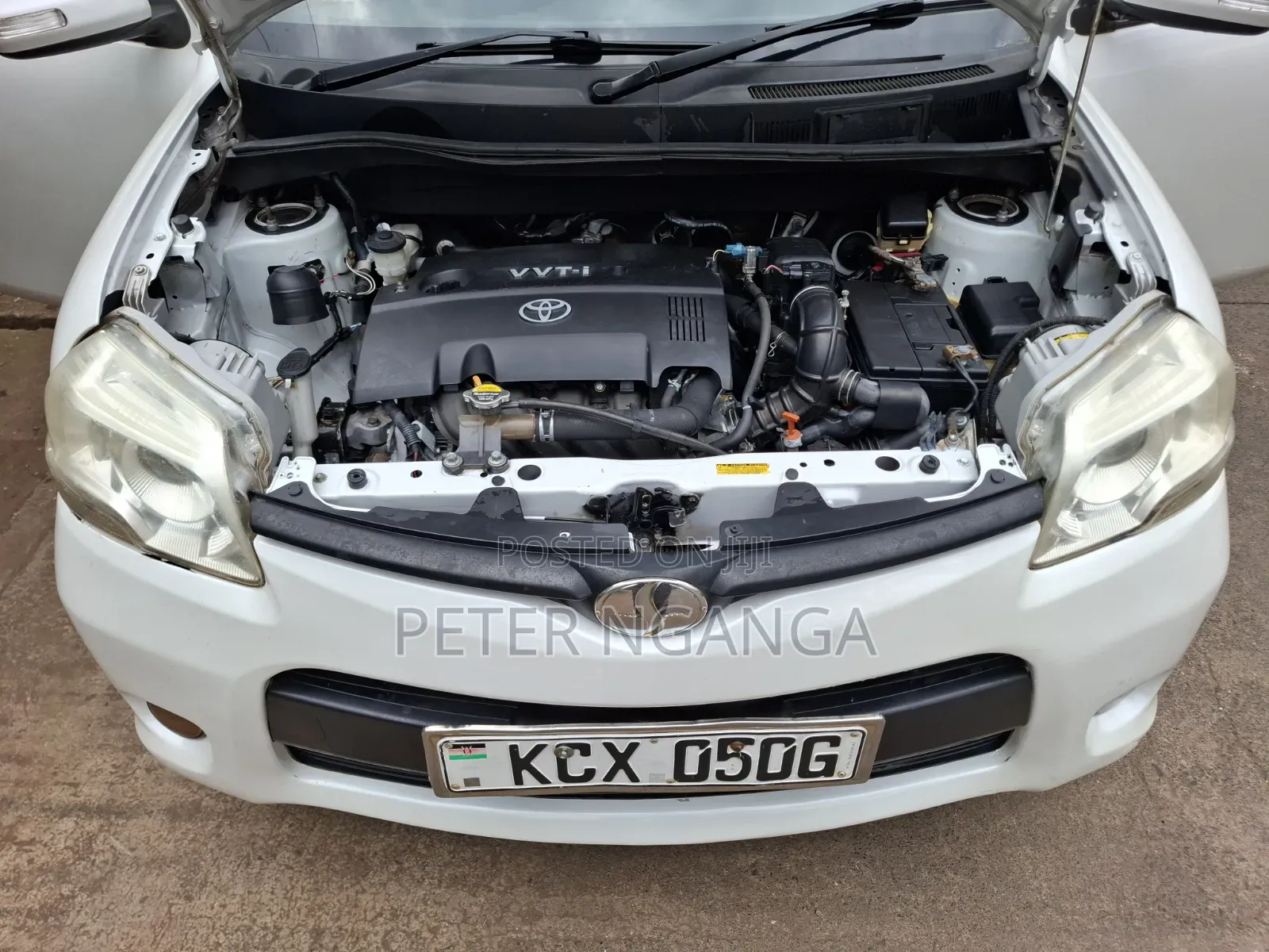 Toyota Sienta 1.5 FWD 2012 White