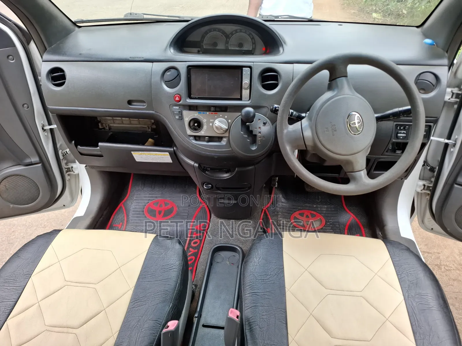 Toyota Sienta 1.5 FWD 2012 White