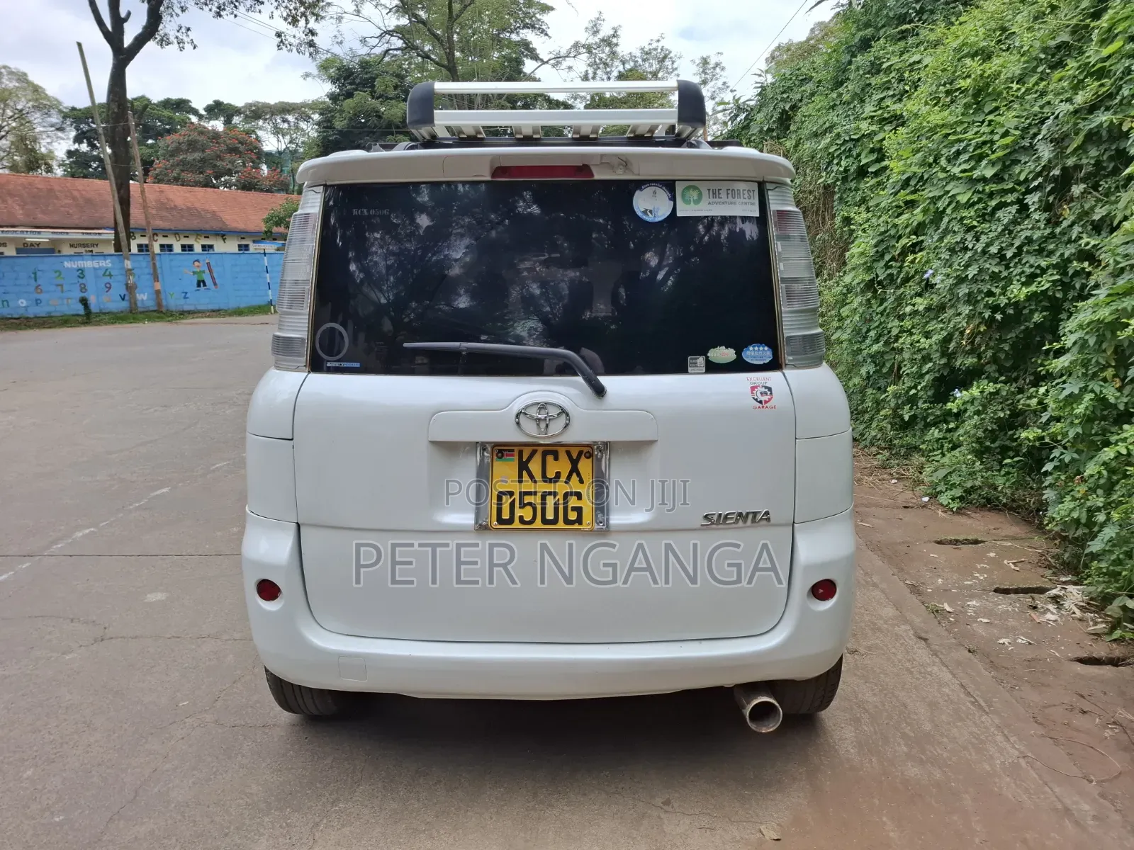 Toyota Sienta 1.5 FWD 2012 White