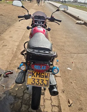 Bajaj Boxer 125 2025 Red