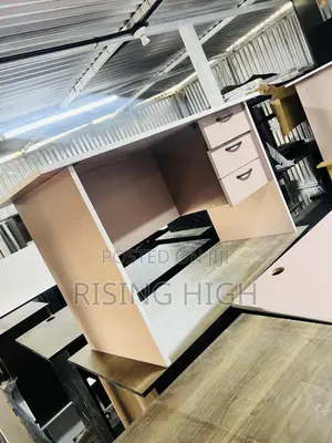 Elegant Baby Pink 1 Meter Office Desks