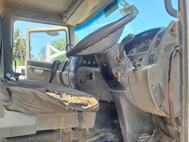 Tata
Prima Lx 2528 K Tipper