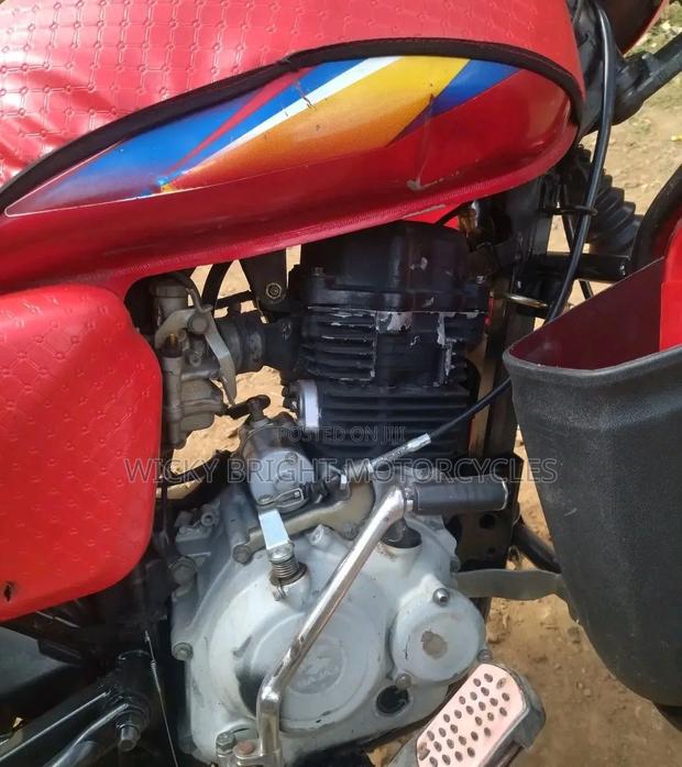 Bajaj Boxer 150 UG 2022 Red - thumbnail 3