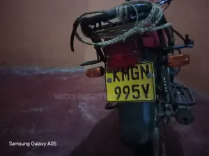 Honda CB 2025 Red