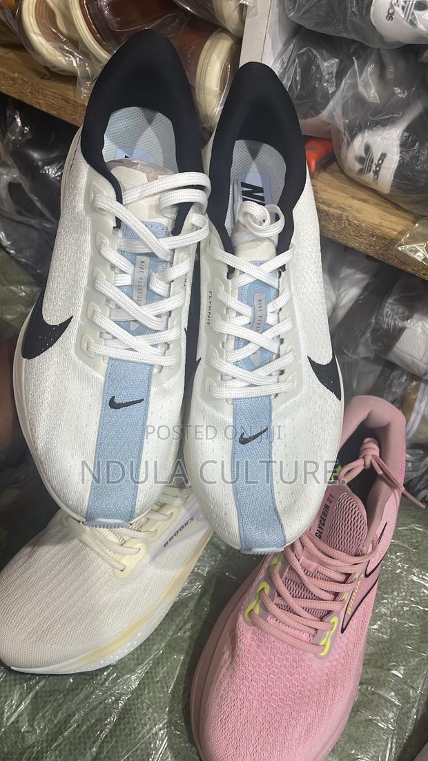 Nike Air Zoom Pegasus 39 - thumbnail 2