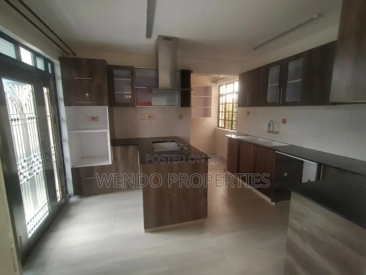 4bdrm Bungalow in Ngong CBD for rent